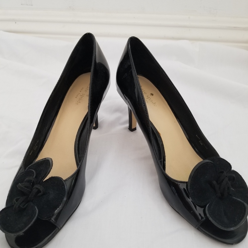 Kate Spade black patent leather pumps